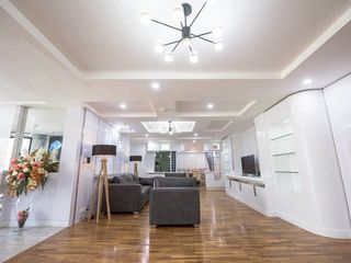 For rent 3 bed condo in Khlong Toei, Bangkok