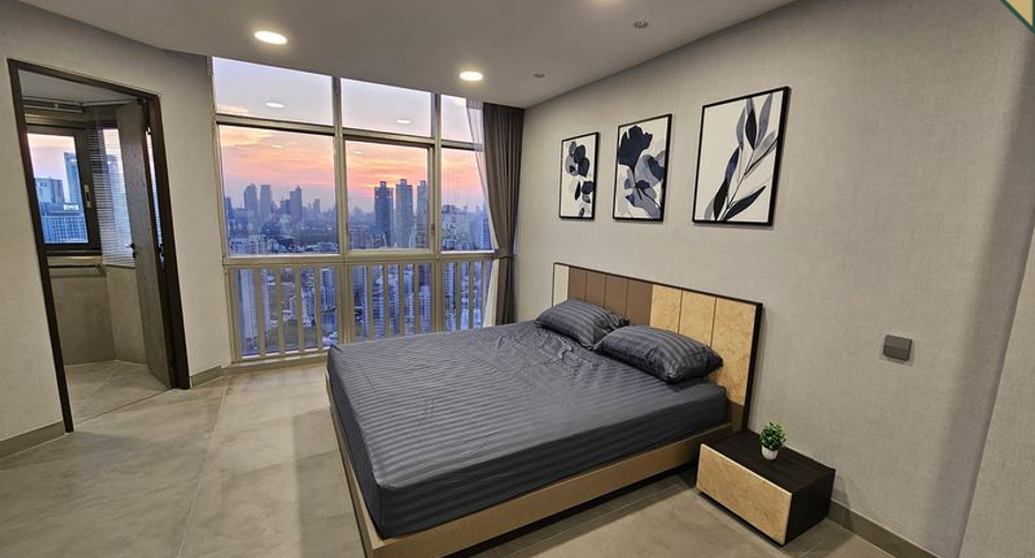 Wohnung zur Miete und zum Kauf mit 3 Zimmer in Khlong Toei, Bangkok