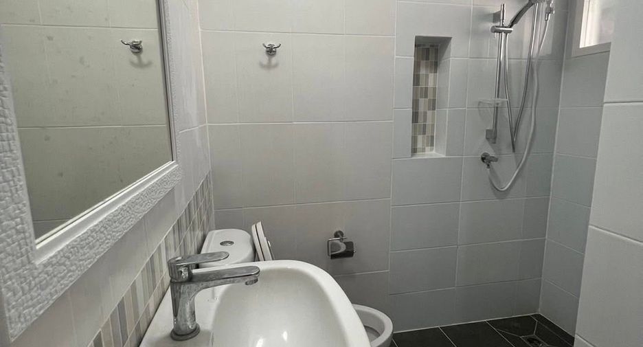 Reihenhaus zur Miete mit 2 Zimmer in Mueang Chiang Mai, Chiang Mai