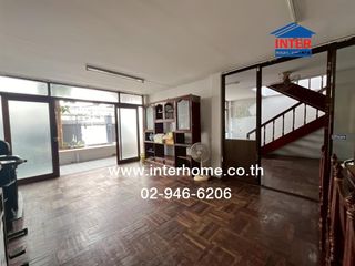 For sale 3 Beds house in Dusit, Bangkok