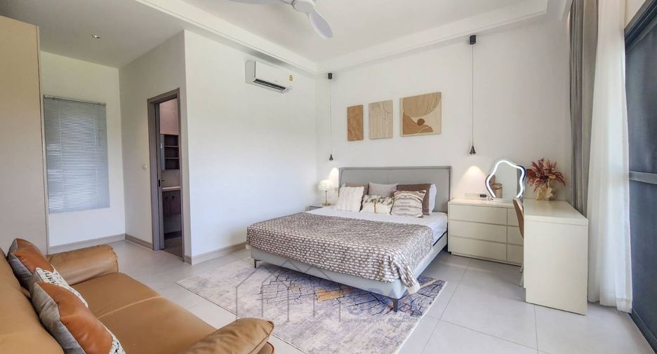 For sale 5 bedrooms villa in Hua Hin, Prachuap Khiri Khan