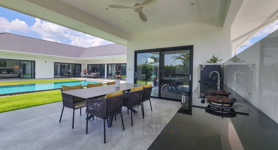 For sale 5 bedrooms villa in Hua Hin, Prachuap Khiri Khan