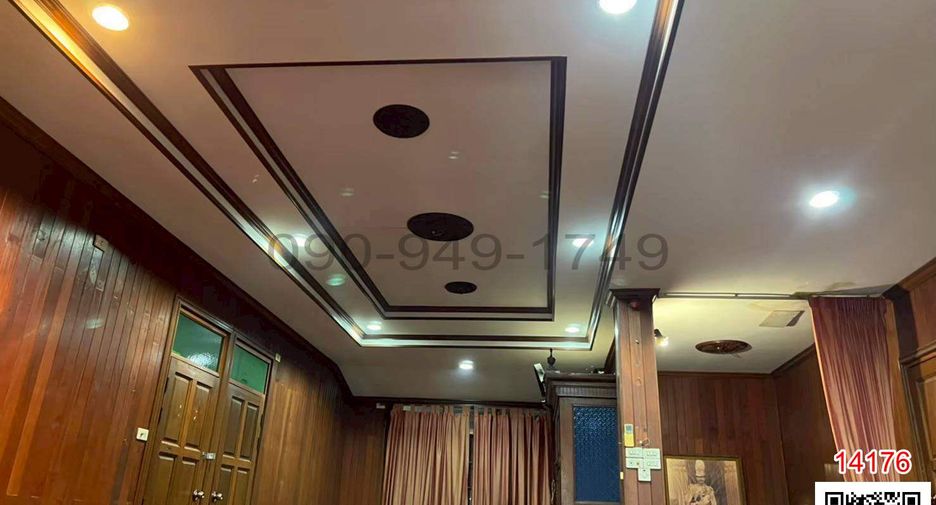 Haus zur Miete mit 5 Zimmer in Thon Buri, Bangkok