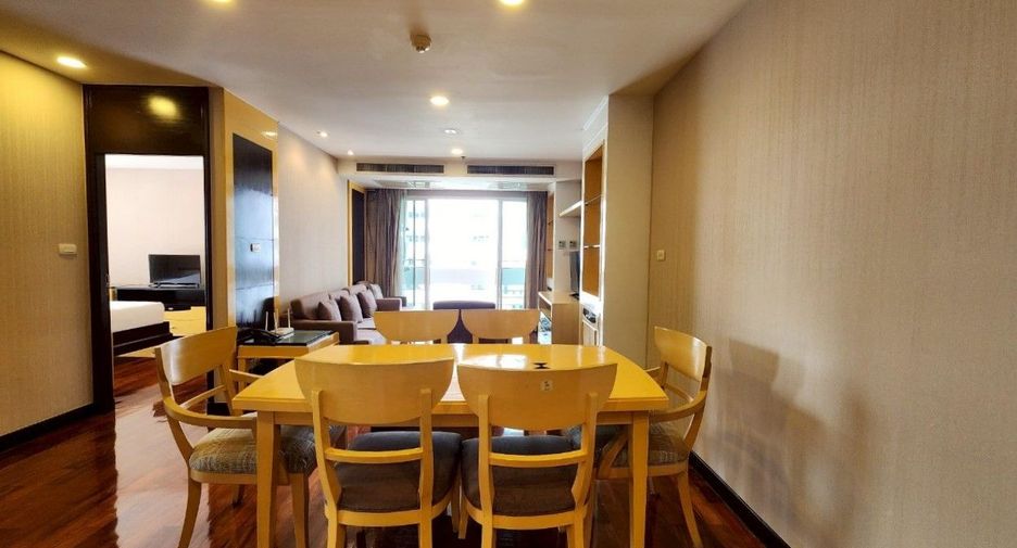 For rent 3 bedrooms condo in Watthana, Bangkok