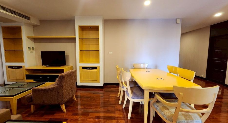 For rent 3 bedrooms condo in Watthana, Bangkok