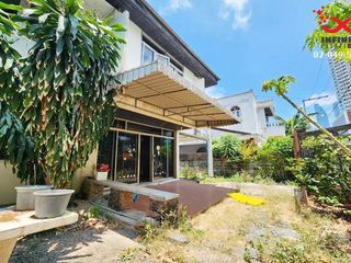 For sale 3 Beds house in Sathon, Bangkok