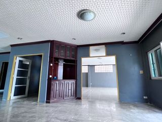 For sale 3 Beds house in Bang Kapi, Bangkok
