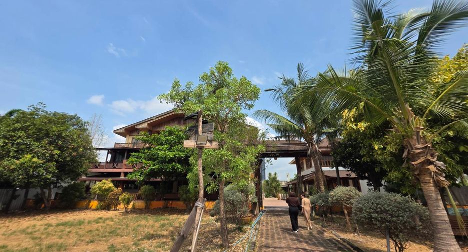 For sale land in Bang Phlat, Bangkok