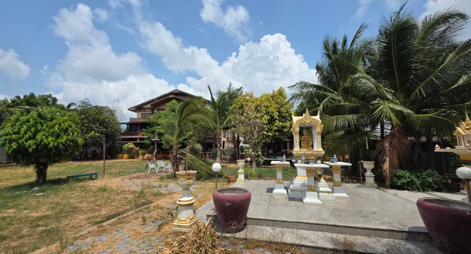 For sale land in Bang Phlat, Bangkok