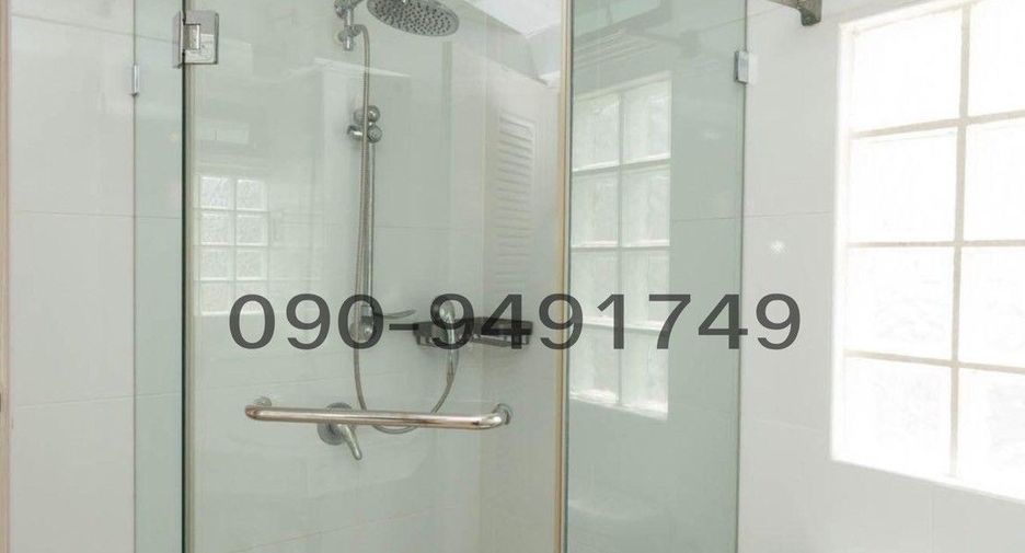 For rent 2 bedrooms apartment in Pathum Wan, Bangkok