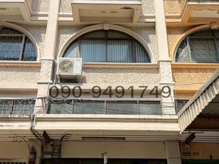 For sale 4 bedrooms retail Space in Bang Khae, Bangkok