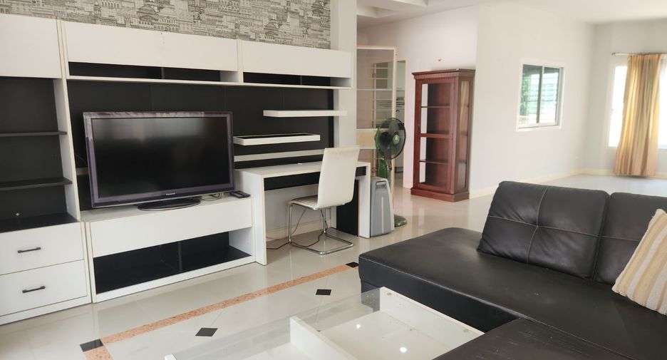 Casa en venta de 4 habitaciones en Mueang Nakhon Ratchasima, Nakhon Ratchasima