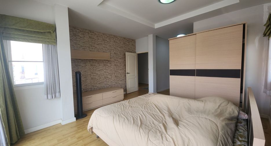 Casa en venta de 4 habitaciones en Mueang Nakhon Ratchasima, Nakhon Ratchasima