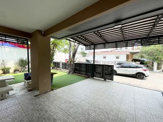 For rent and for sale 4 bed townhouse in Prawet, Bangkok