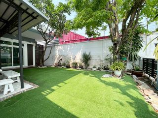 For rent and for sale 4 bed townhouse in Prawet, Bangkok