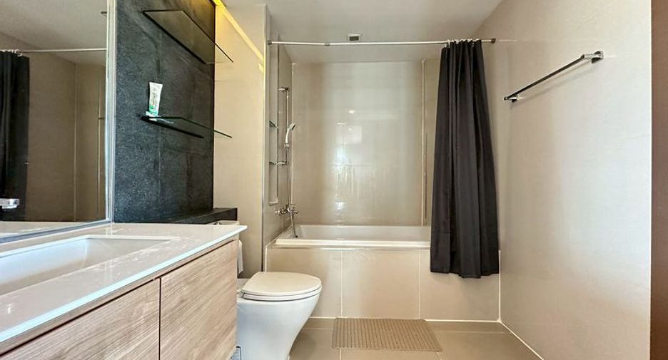 For rent and for sale 1 bed condo in Si Racha, Chonburi