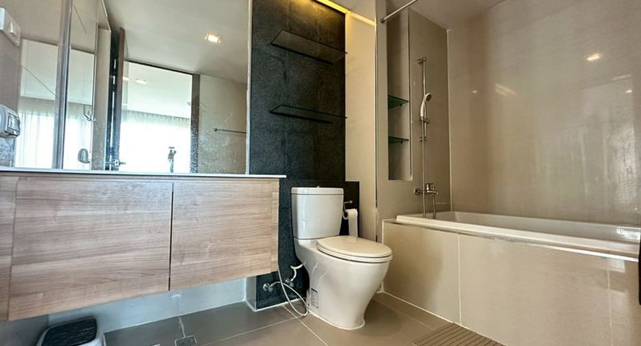 For rent and for sale 1 bed condo in Si Racha, Chonburi
