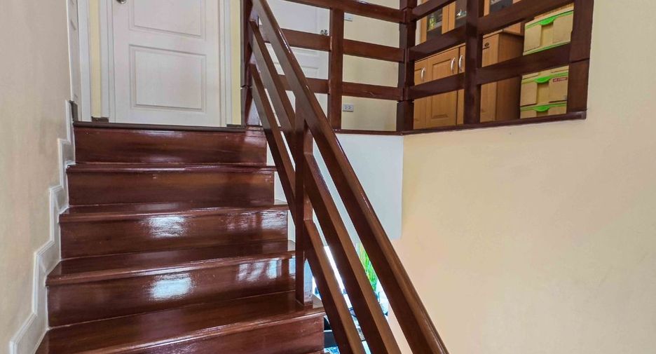For sale 3 bedrooms house in Lam Luk Ka, Pathum Thani