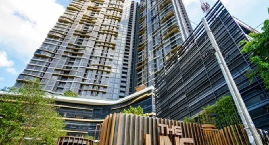 For rent 2 bedrooms condo in Chatuchak, Bangkok