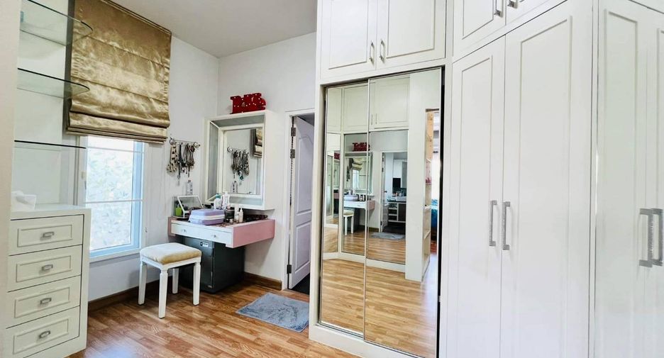 Casa en venta de 5 habitaciones en Hang Dong, Chiang Mai