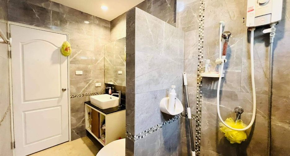 Casa en venta de 5 habitaciones en Hang Dong, Chiang Mai