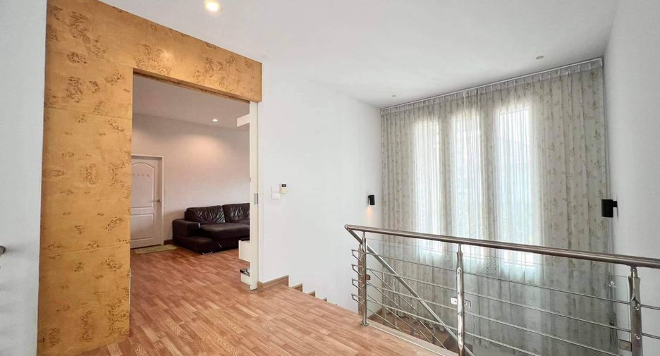 Casa en venta de 5 habitaciones en Hang Dong, Chiang Mai
