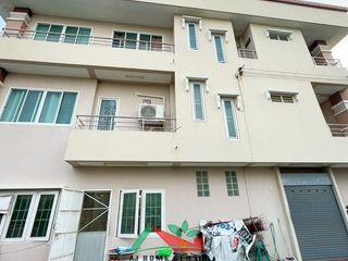 Gewerbefläche zum Kauf mit 14 Zimmer in Bang Bua Thong, Nonthaburi