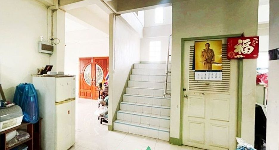 Local comercial en venta de 14 habitaciones en Bang Bua Thong, Nonthaburi