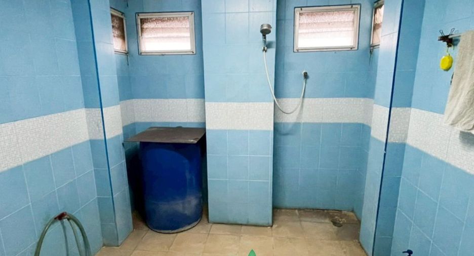 Local comercial en venta de 14 habitaciones en Bang Bua Thong, Nonthaburi