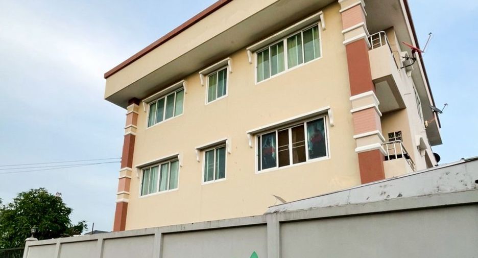 Local comercial en venta de 14 habitaciones en Bang Bua Thong, Nonthaburi