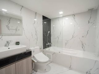 For rent 2 bed serviced apartment in Khlong Toei, Bangkok