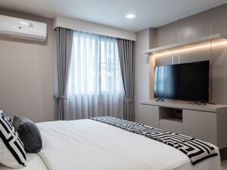 For rent 2 bed serviced apartment in Khlong Toei, Bangkok