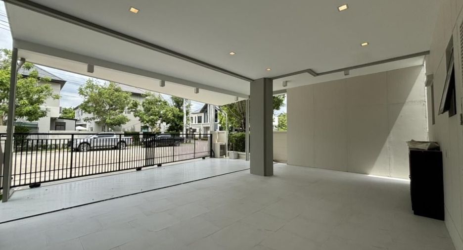 For sale 6 bedrooms house in Sai Mai, Bangkok