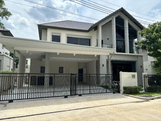 For sale 6 Beds house in Sai Mai, Bangkok