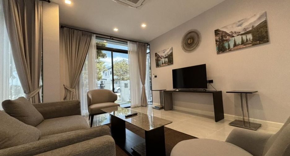 For sale 6 bedrooms house in Sai Mai, Bangkok