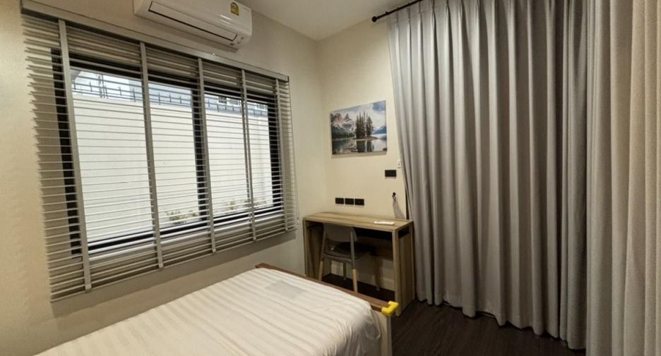 For sale 6 bedrooms house in Sai Mai, Bangkok