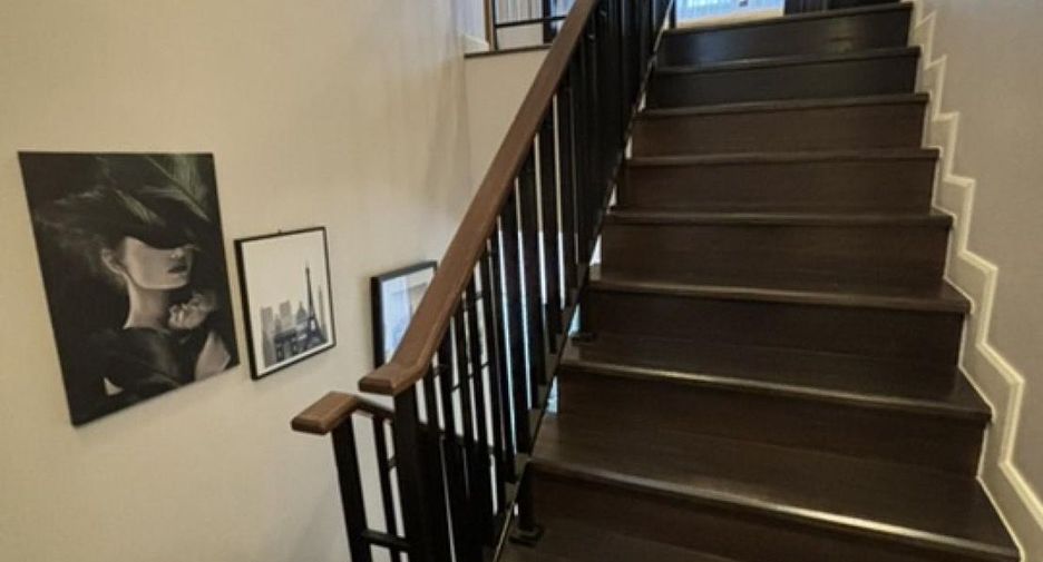 For sale 6 bedrooms house in Sai Mai, Bangkok