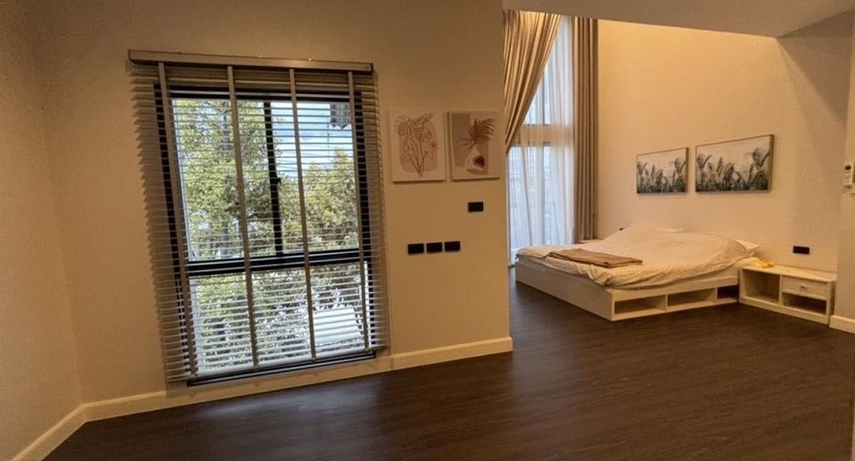 For sale 6 bedrooms house in Sai Mai, Bangkok