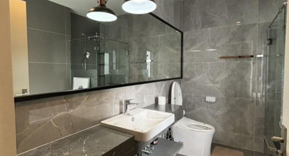 For sale 6 bedrooms house in Sai Mai, Bangkok