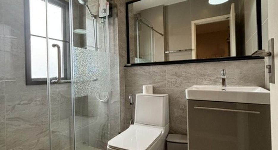 For sale 6 bedrooms house in Sai Mai, Bangkok
