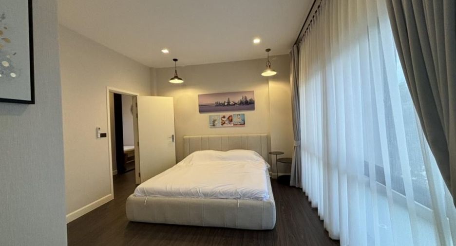 For sale 6 bedrooms house in Sai Mai, Bangkok