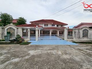 For rent そして for sale 4 Beds house in Khan Na Yao, Bangkok