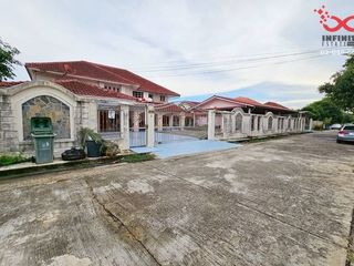 For rent そして for sale 4 Beds house in Khan Na Yao, Bangkok
