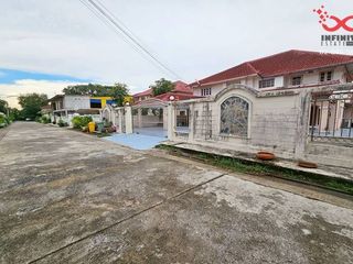 For rent そして for sale 4 Beds house in Khan Na Yao, Bangkok