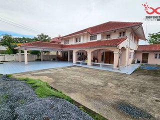 For rent そして for sale 4 Beds house in Khan Na Yao, Bangkok