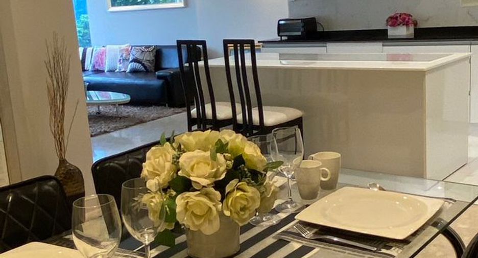 For rent 2 bedrooms condo in Watthana, Bangkok
