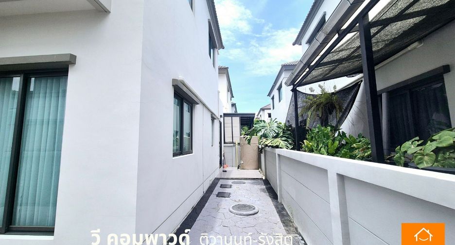 For sale 3 bedrooms house in Mueang Pathum Thani, Pathum Thani