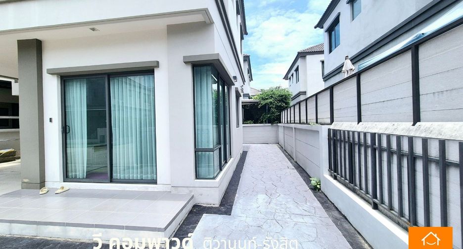For sale 3 bedrooms house in Mueang Pathum Thani, Pathum Thani