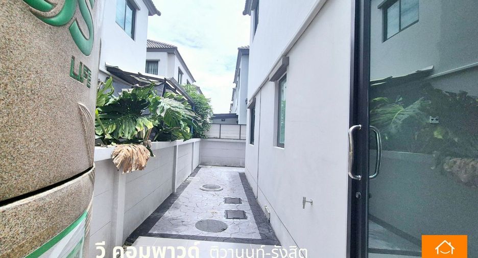 For sale 3 bedrooms house in Mueang Pathum Thani, Pathum Thani