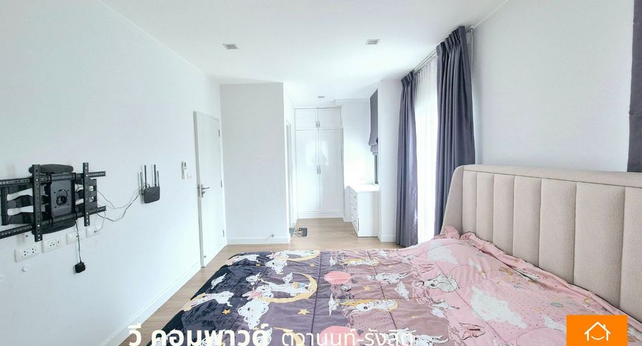 For sale 3 bedrooms house in Mueang Pathum Thani, Pathum Thani